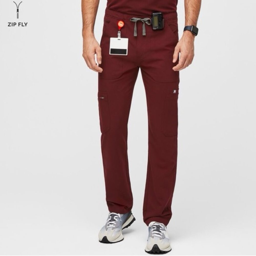 NEVER WORN Figs Burgundy Cairo Cargo Scrub Pants Men’s XL